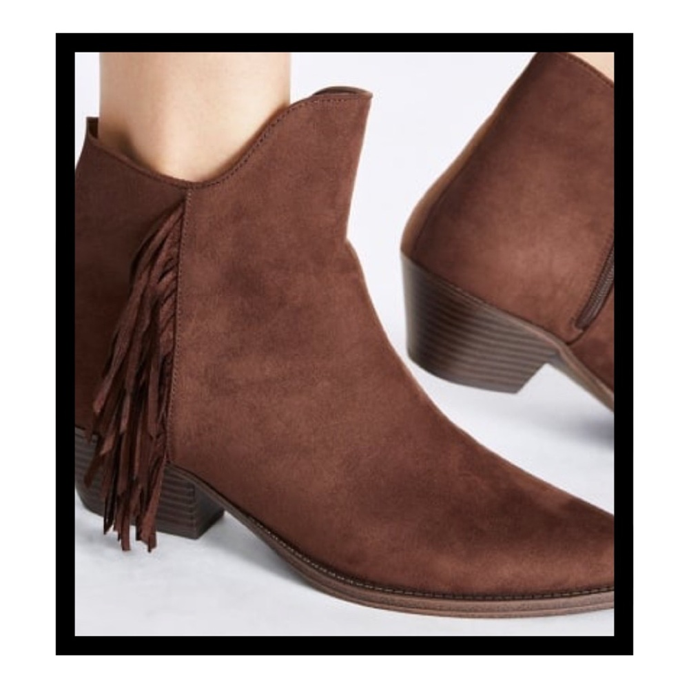 Tahlea  Pointed Toe Boot